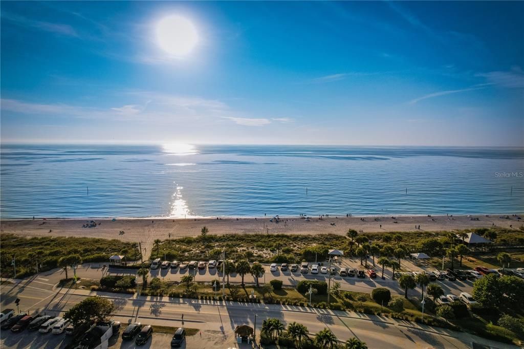 На продажу: $154,900 (1 спален, 1 ванн, 730 Квадратных фут)