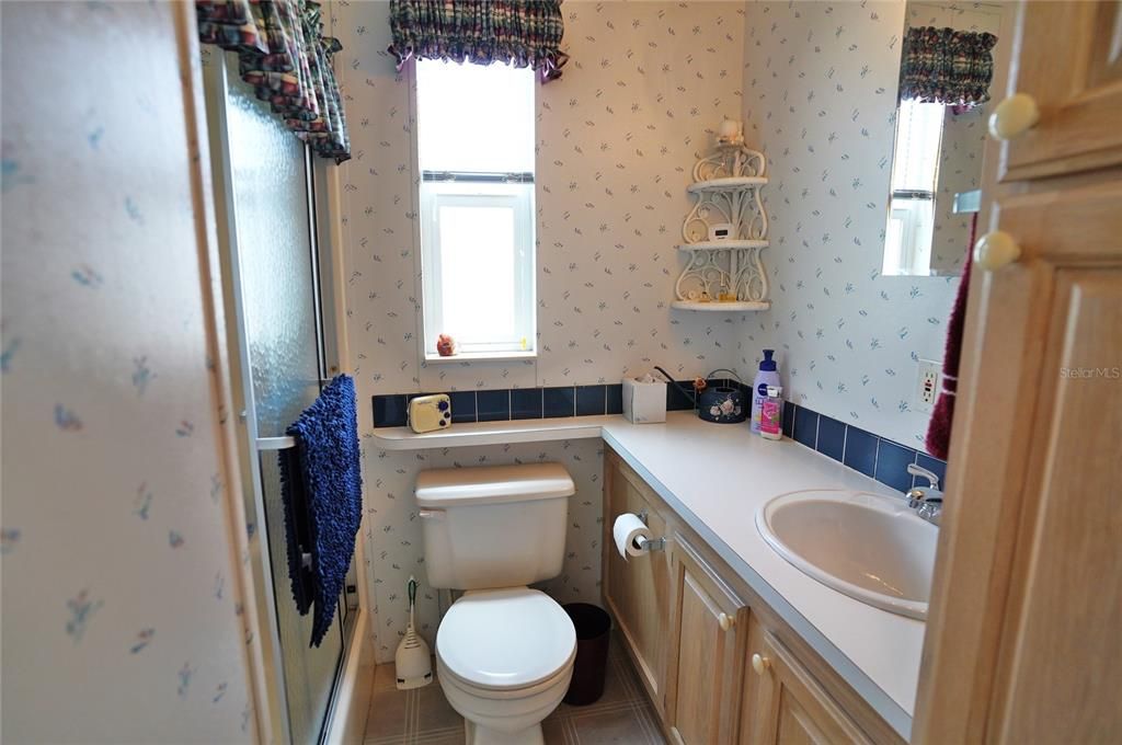 На продажу: $154,900 (1 спален, 1 ванн, 730 Квадратных фут)