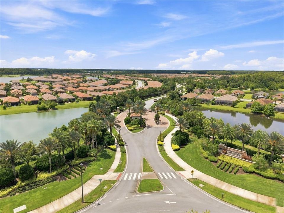 En Venta: $605,000 (3 camas, 2 baños, 1923 Pies cuadrados)