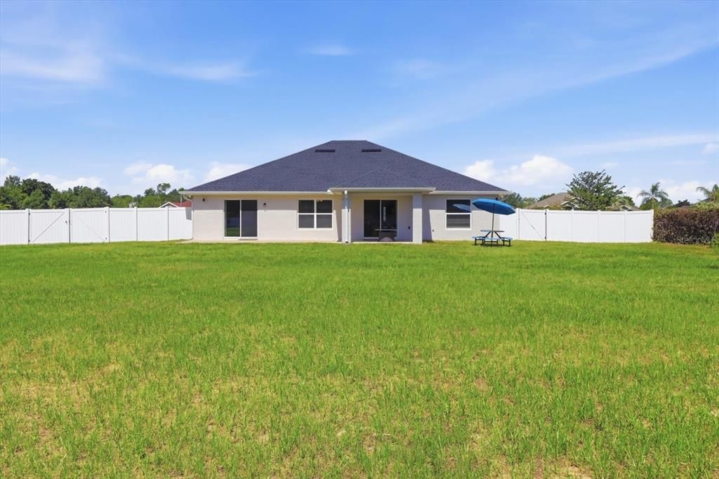 На продажу: $469,000 (3 спален, 2 ванн, 2010 Квадратных фут)