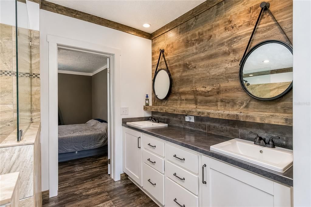 Active With Contract: $300,000 (3 beds, 2 baths, 1800 Square Feet)