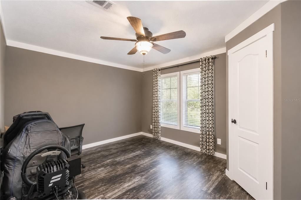 Active With Contract: $300,000 (3 beds, 2 baths, 1800 Square Feet)