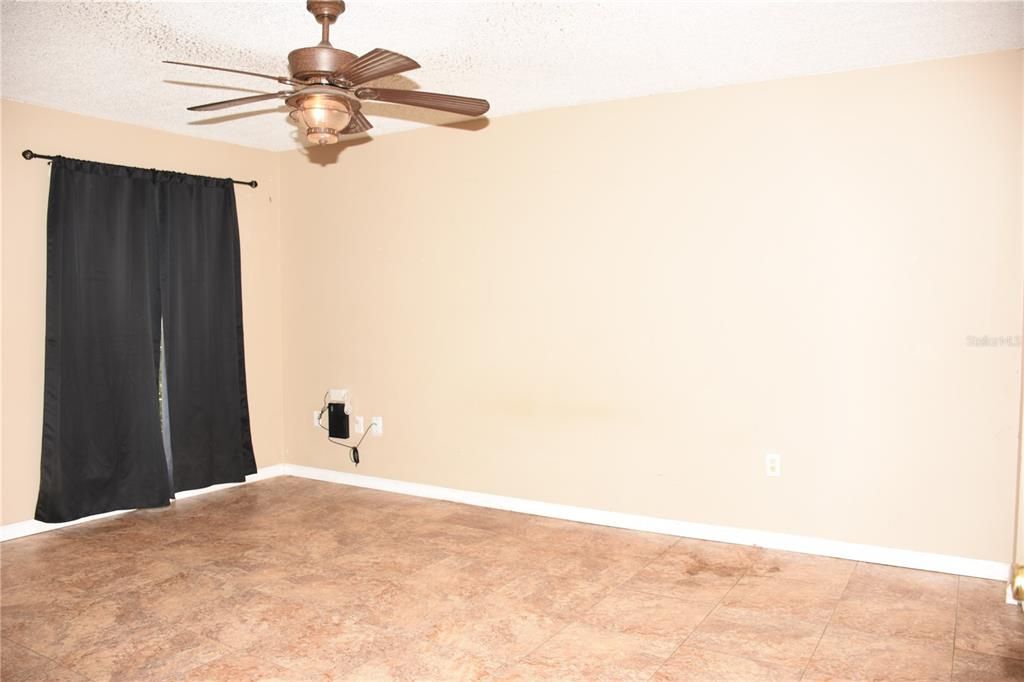 For Sale: $125,000 (2 beds, 2 baths, 1200 Square Feet)