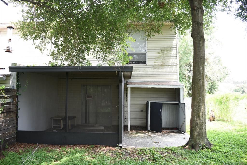 For Sale: $125,000 (2 beds, 2 baths, 1200 Square Feet)