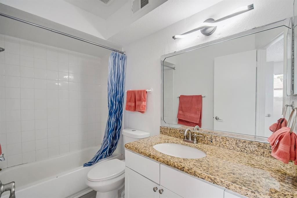 В аренду: $2,800 (2 спален, 2 ванн, 1378 Квадратных фут)