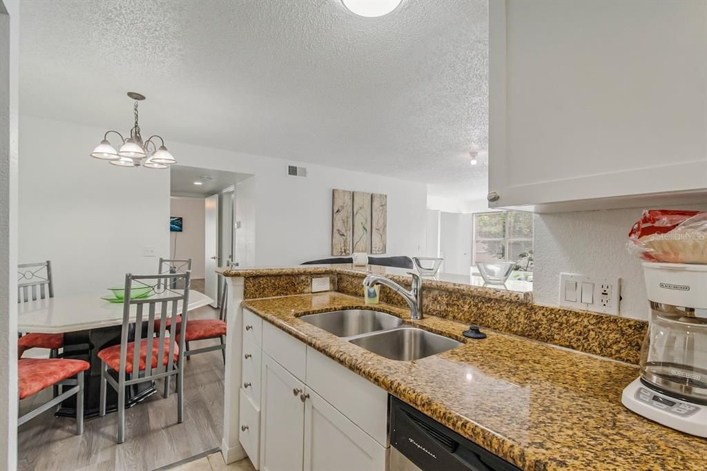 В аренду: $2,800 (2 спален, 2 ванн, 1378 Квадратных фут)