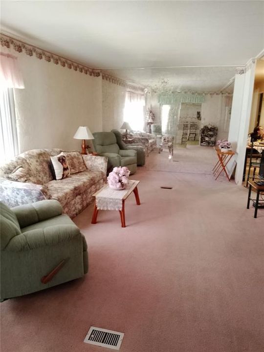 For Sale: $79,000 (2 beds, 2 baths, 1152 Square Feet)