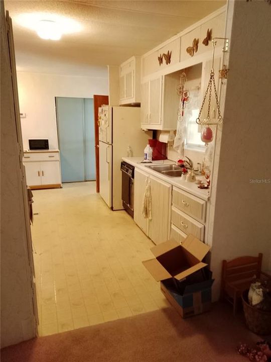 For Sale: $79,000 (2 beds, 2 baths, 1152 Square Feet)