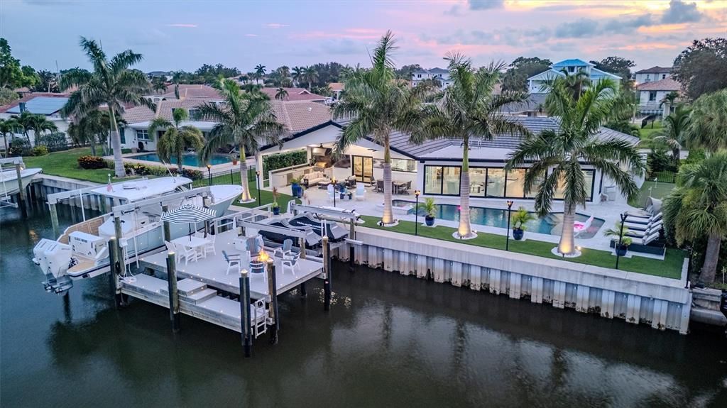 For Sale: $1,995,000 (4 beds, 3 baths, 2276 Square Feet)