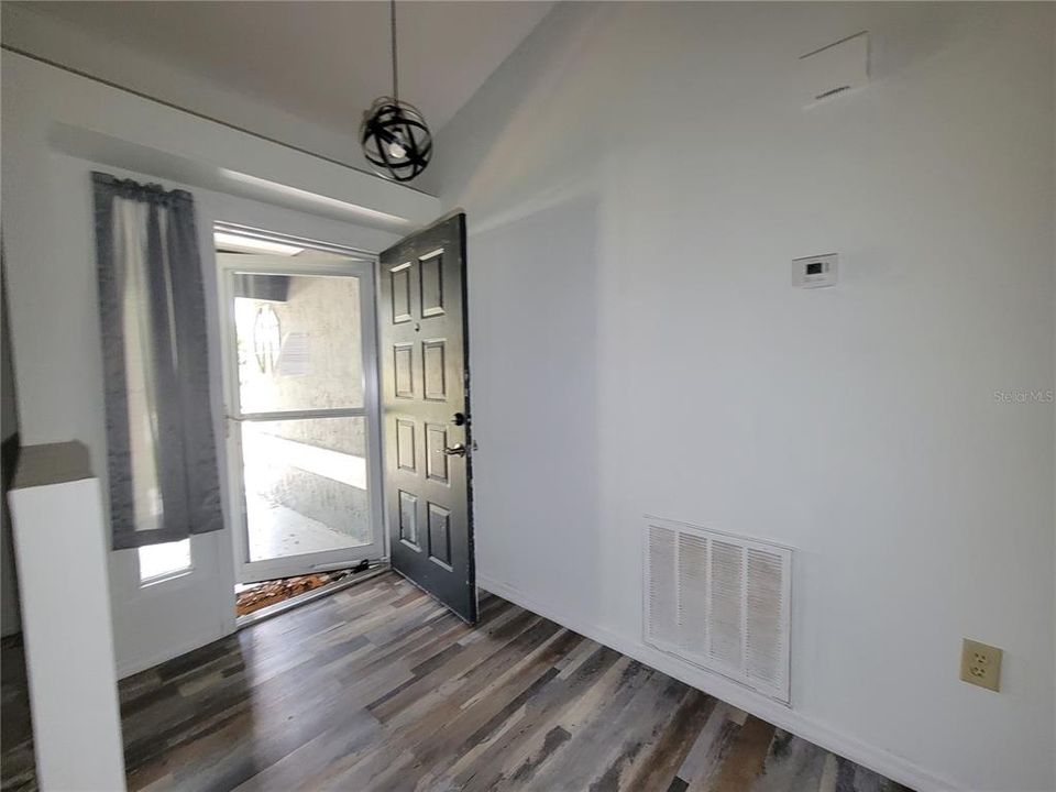 На продажу: $259,900 (3 спален, 2 ванн, 1759 Квадратных фут)