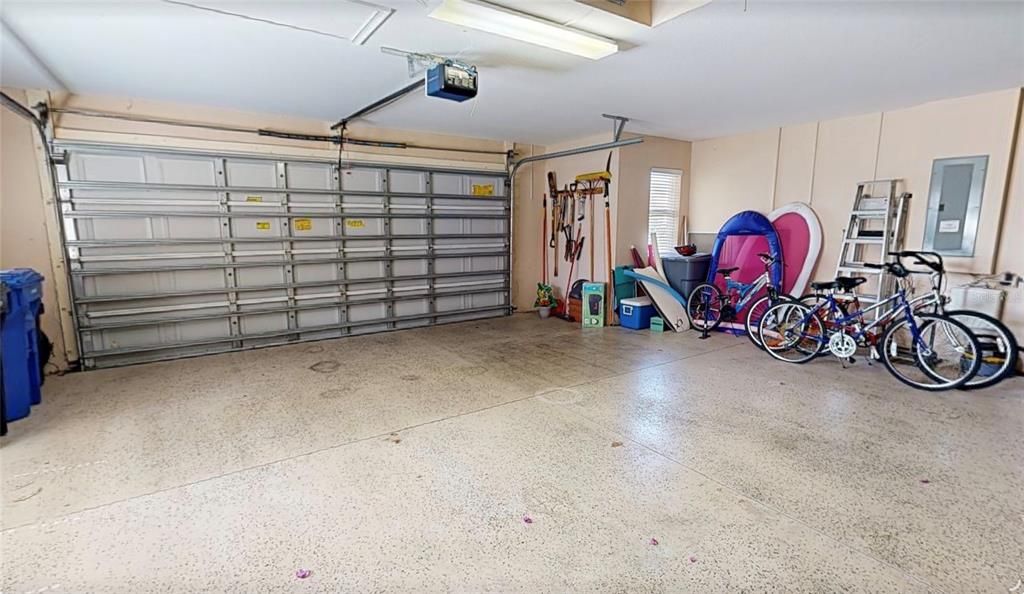 En Venta: $698,713 (3 camas, 3 baños, 2573 Pies cuadrados)