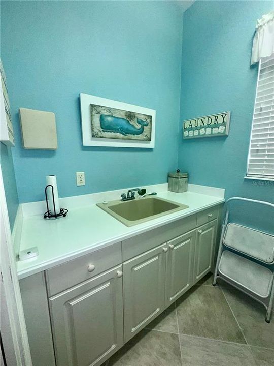 En Venta: $698,713 (3 camas, 3 baños, 2573 Pies cuadrados)