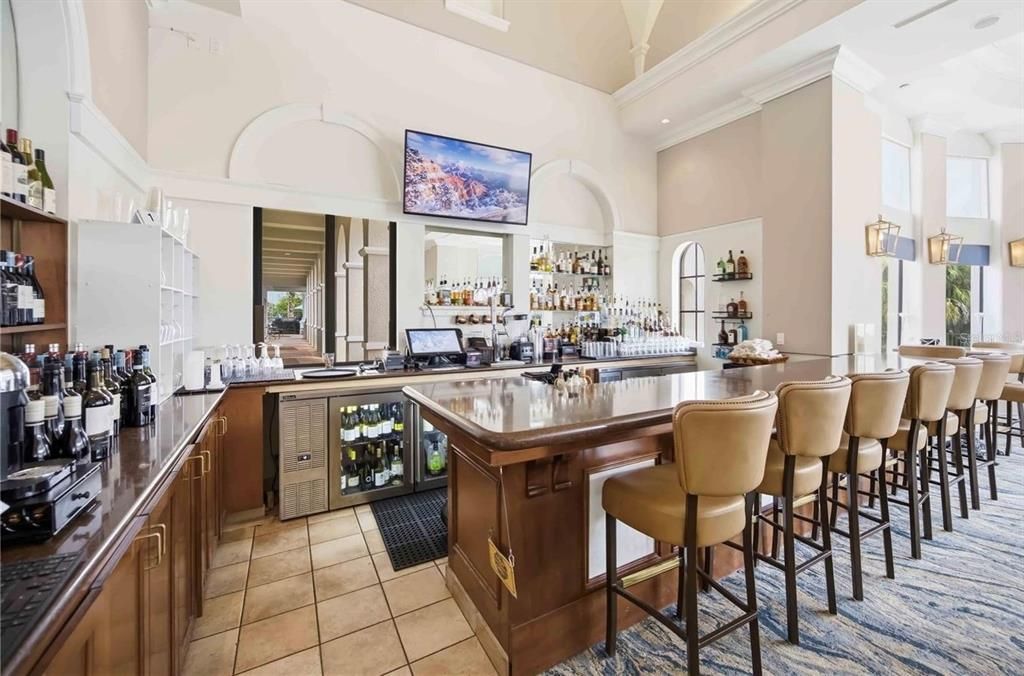 En Venta: $698,713 (3 camas, 3 baños, 2573 Pies cuadrados)