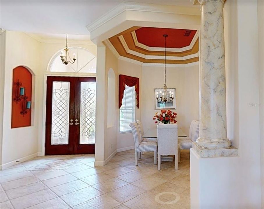 En Venta: $698,713 (3 camas, 3 baños, 2573 Pies cuadrados)