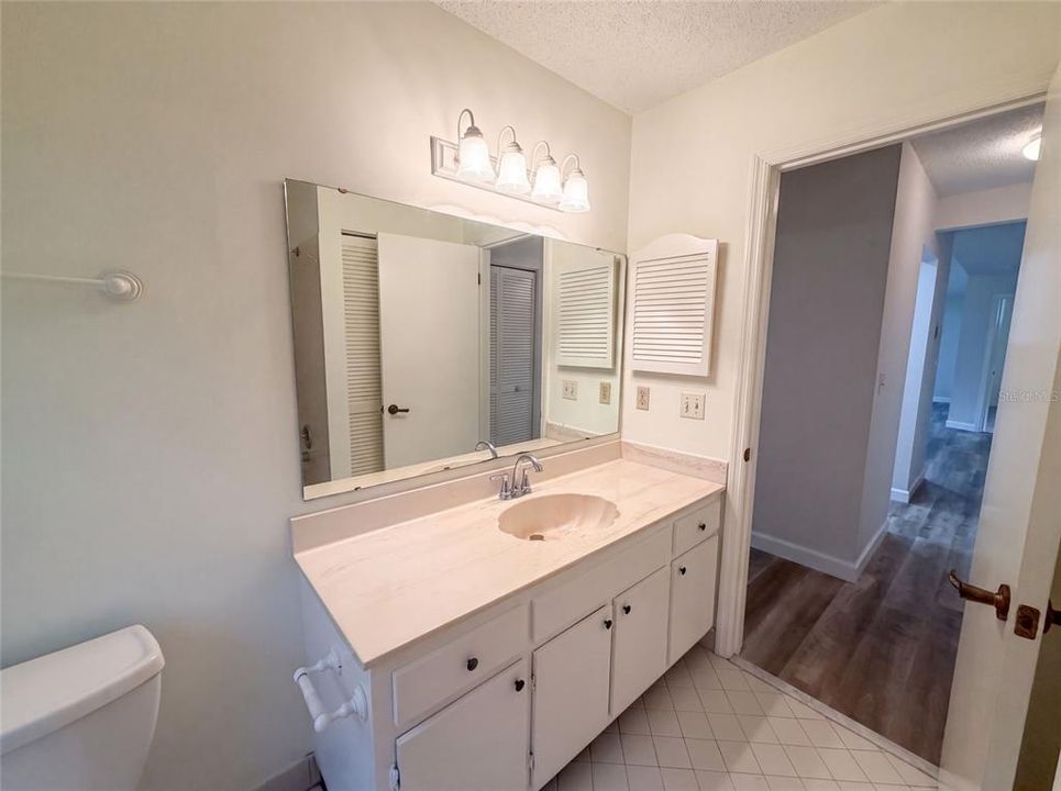 En Venta: $175,000 (2 camas, 2 baños, 1189 Pies cuadrados)