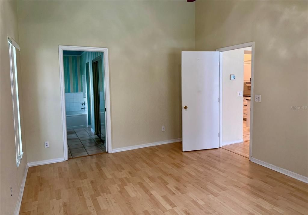 For Sale: $449,000 (3 beds, 2 baths, 1482 Square Feet)