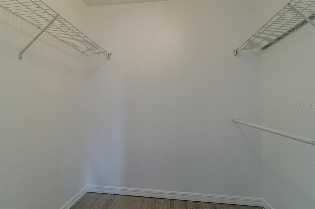 En Venta: $280,000 (3 camas, 2 baños, 1722 Pies cuadrados)