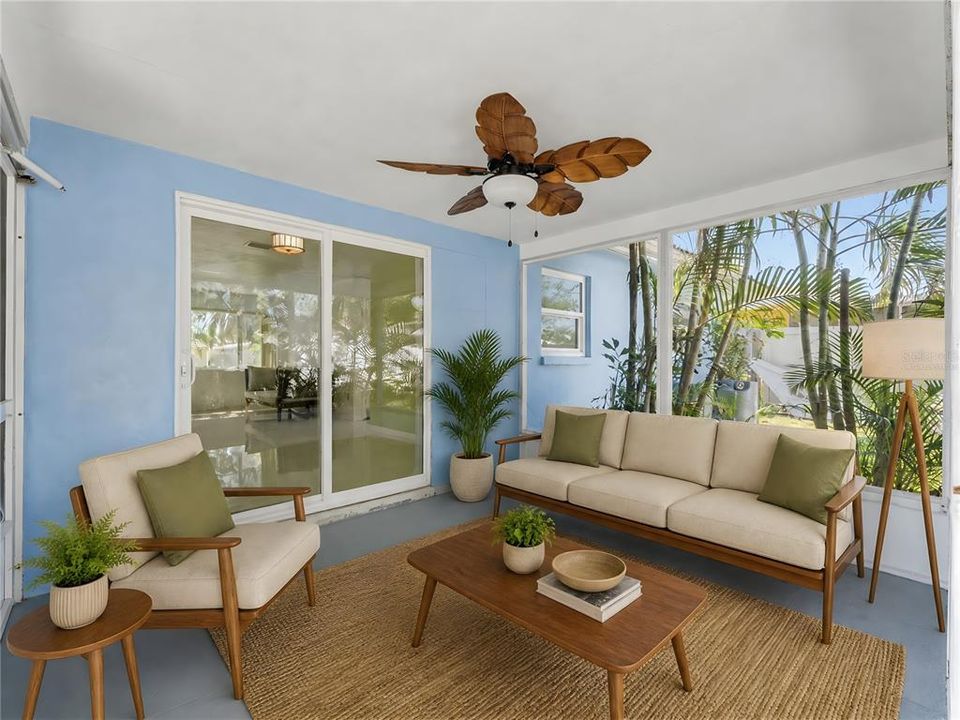 En Venta: $353,990 (2 camas, 2 baños, 904 Pies cuadrados)