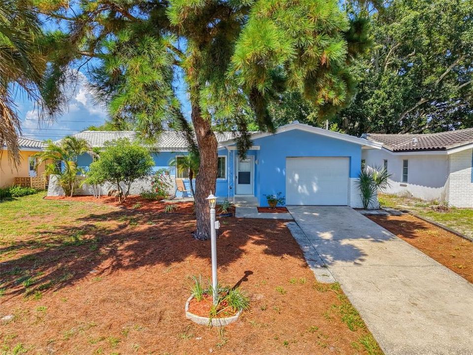 En Venta: $353,990 (2 camas, 2 baños, 904 Pies cuadrados)