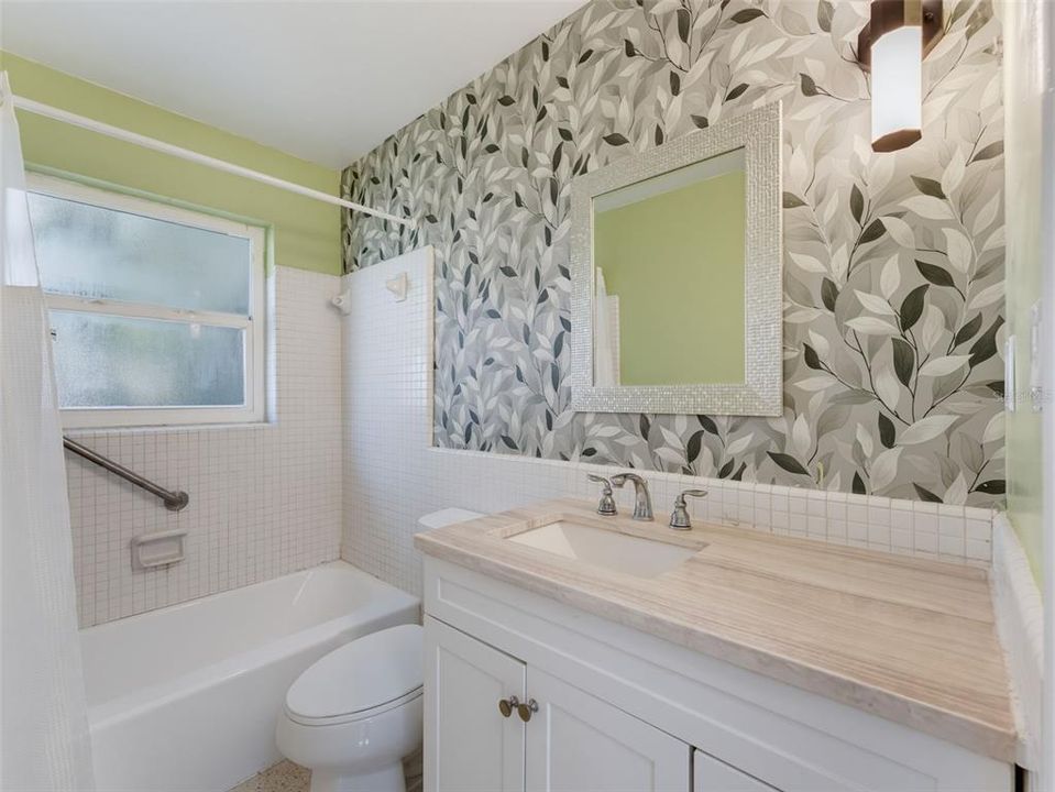 En Venta: $353,990 (2 camas, 2 baños, 904 Pies cuadrados)