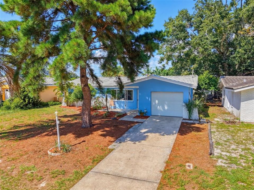 En Venta: $353,990 (2 camas, 2 baños, 904 Pies cuadrados)