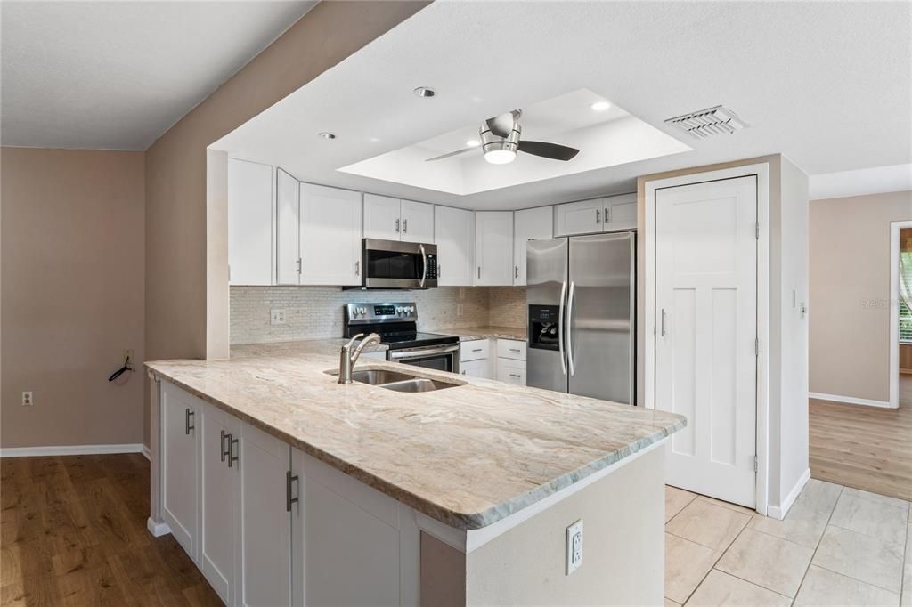 For Sale: $500,000 (3 beds, 2 baths, 1861 Square Feet)