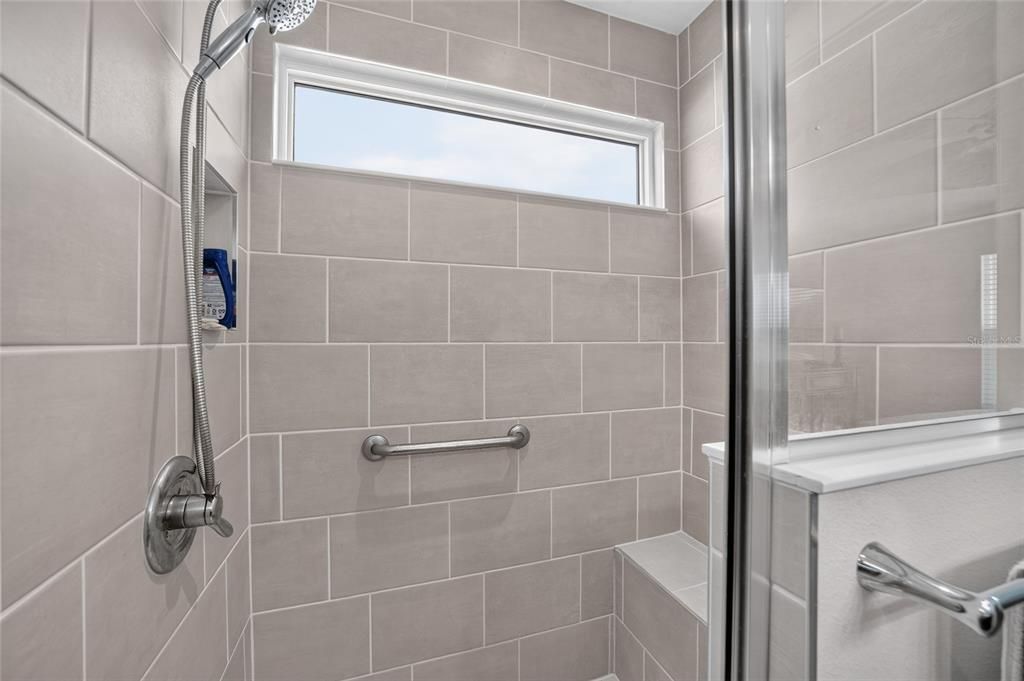 For Sale: $370,000 (3 beds, 2 baths, 1419 Square Feet)