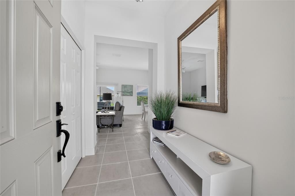 For Sale: $370,000 (3 beds, 2 baths, 1419 Square Feet)