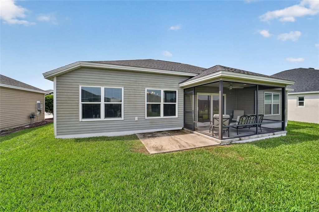 For Sale: $370,000 (3 beds, 2 baths, 1419 Square Feet)