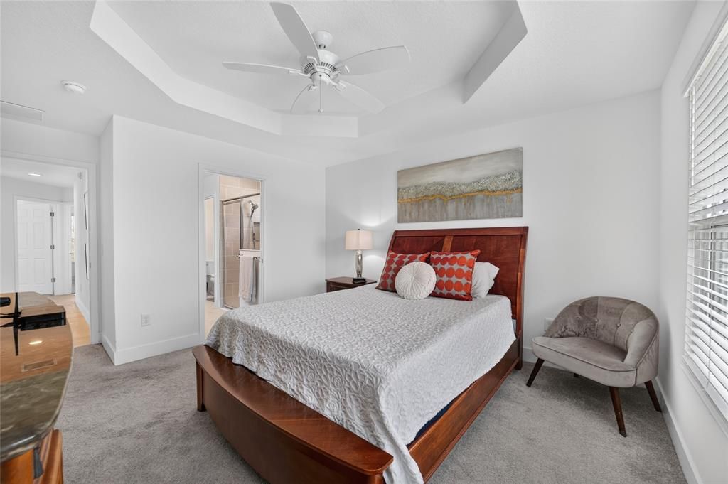 For Sale: $370,000 (3 beds, 2 baths, 1419 Square Feet)