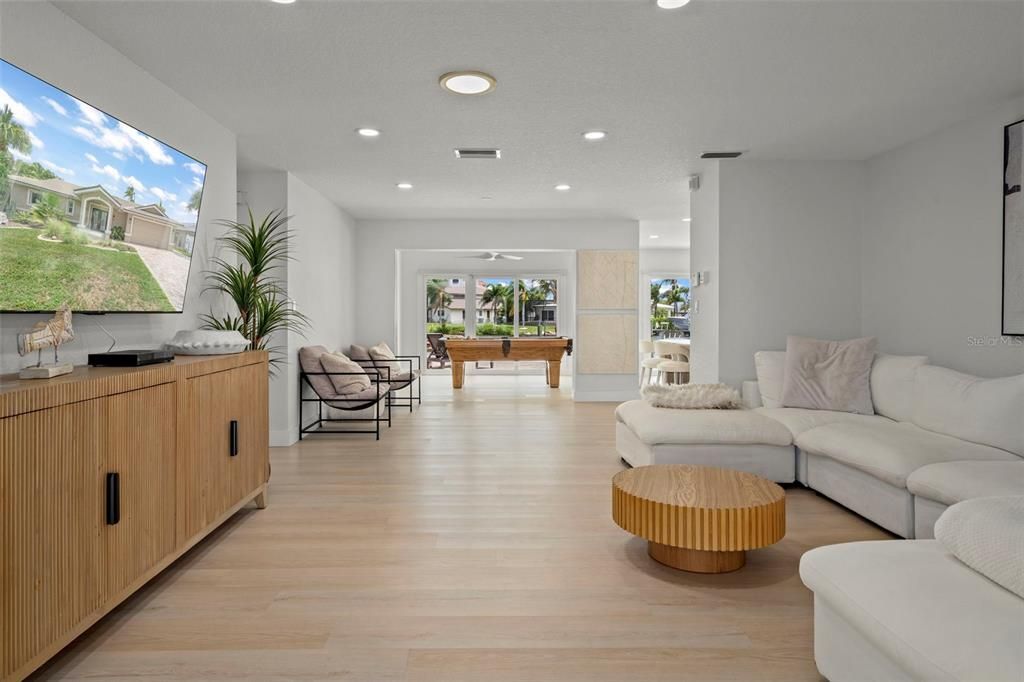For Sale: $942,999 (3 beds, 3 baths, 2177 Square Feet)
