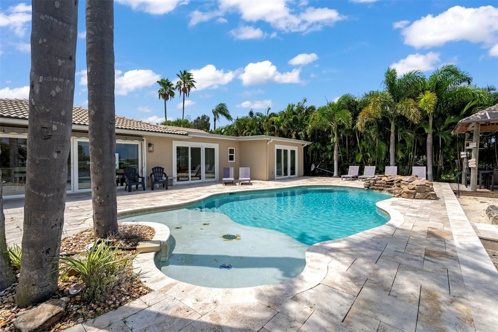 For Sale: $942,999 (3 beds, 3 baths, 2177 Square Feet)