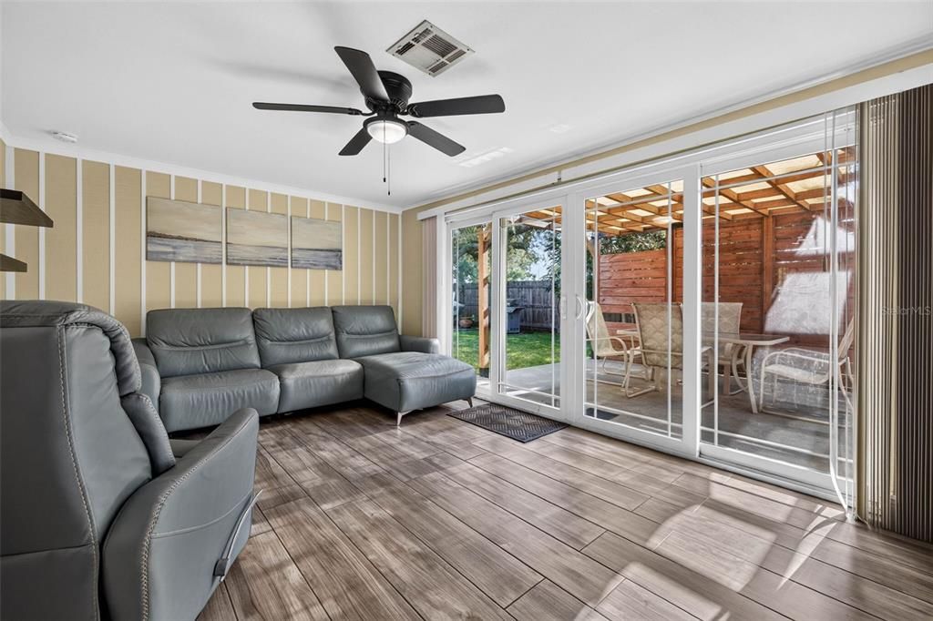 En Venta: $485,000 (3 camas, 2 baños, 1496 Pies cuadrados)