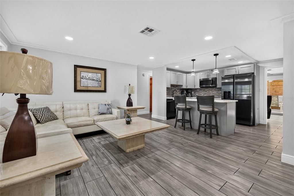 En Venta: $485,000 (3 camas, 2 baños, 1496 Pies cuadrados)