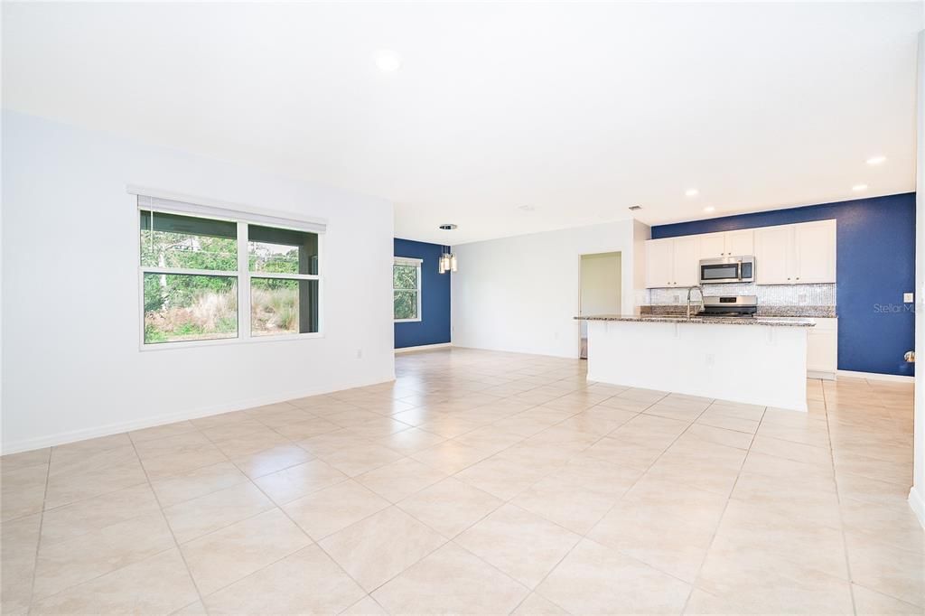 En Venta: $395,000 (3 camas, 2 baños, 1672 Pies cuadrados)