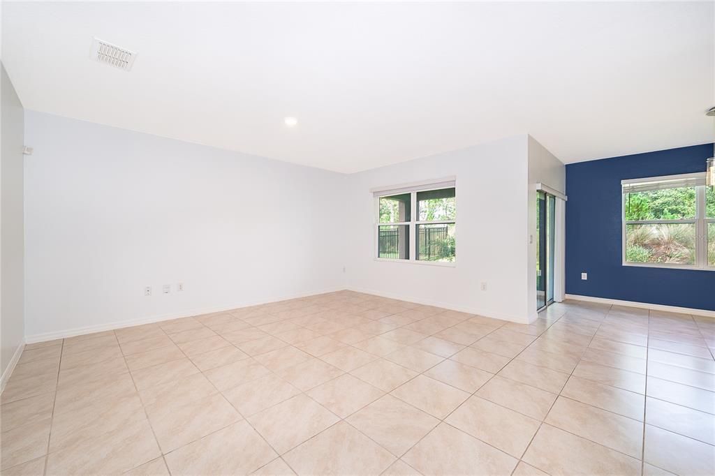 En Venta: $395,000 (3 camas, 2 baños, 1672 Pies cuadrados)