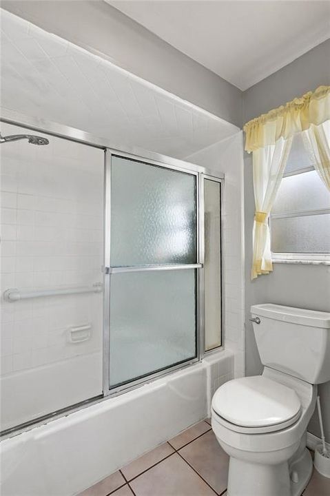 En Venta: $435,000 (2 camas, 2 baños, 1705 Pies cuadrados)