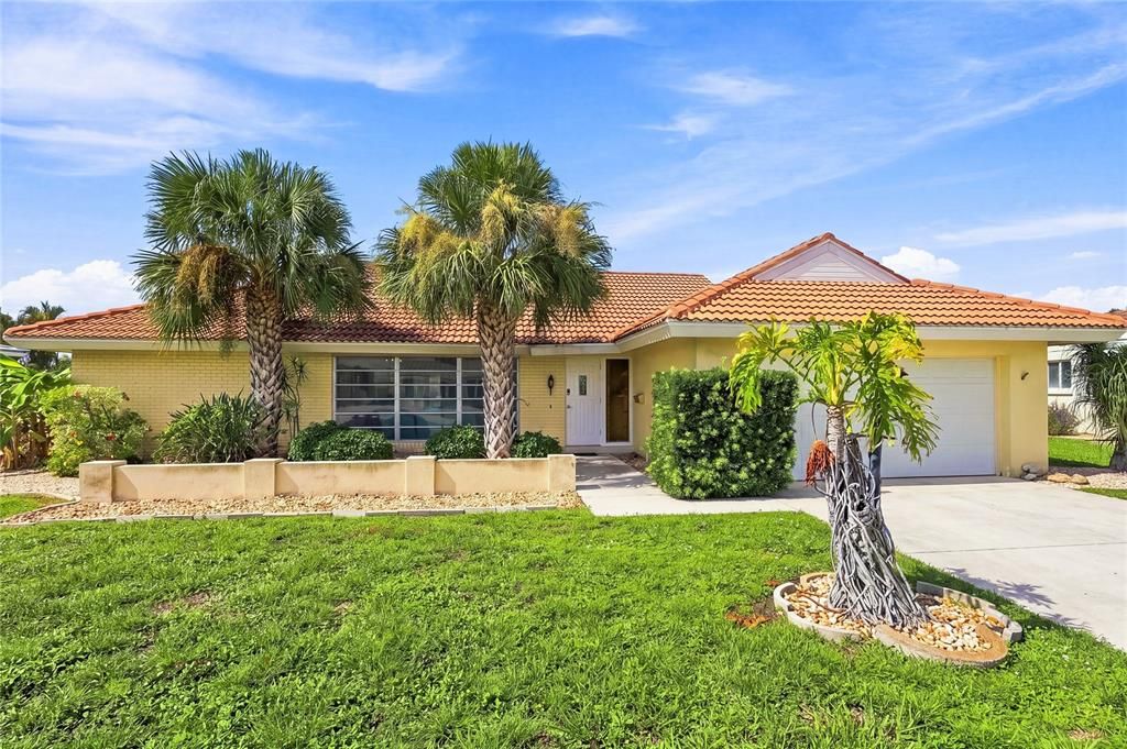 En Venta: $435,000 (2 camas, 2 baños, 1705 Pies cuadrados)