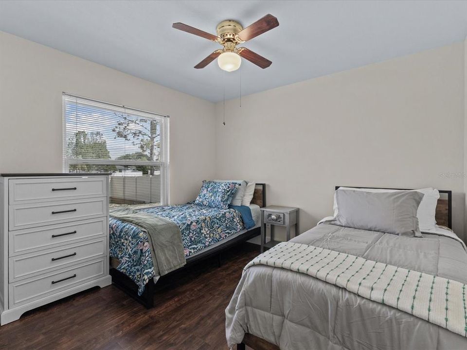 В аренду: $2,495 (3 спален, 2 ванн, 1407 Квадратных фут)
