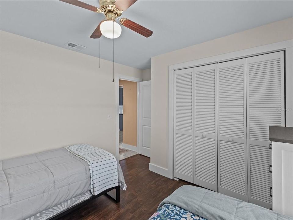 В аренду: $2,495 (3 спален, 2 ванн, 1407 Квадратных фут)