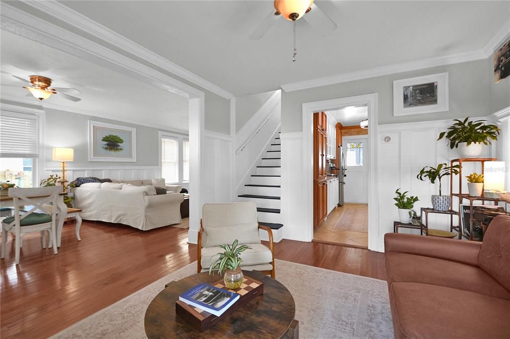 For Sale: $850,000 (3 beds, 2 baths, 1642 Square Feet)