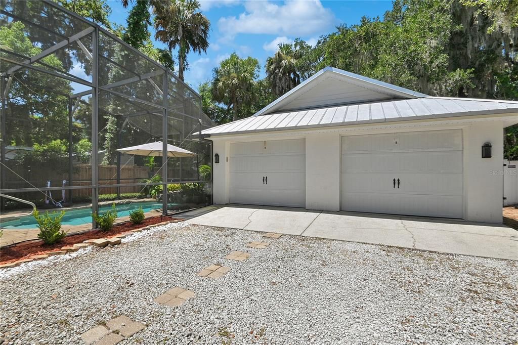 For Sale: $850,000 (3 beds, 2 baths, 1642 Square Feet)
