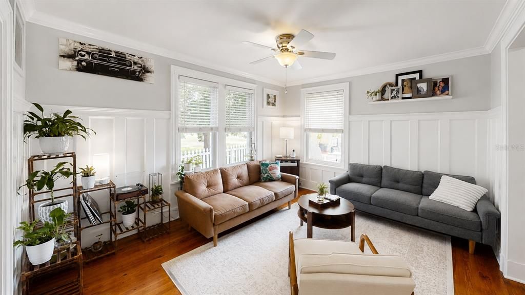 For Sale: $850,000 (3 beds, 2 baths, 1642 Square Feet)