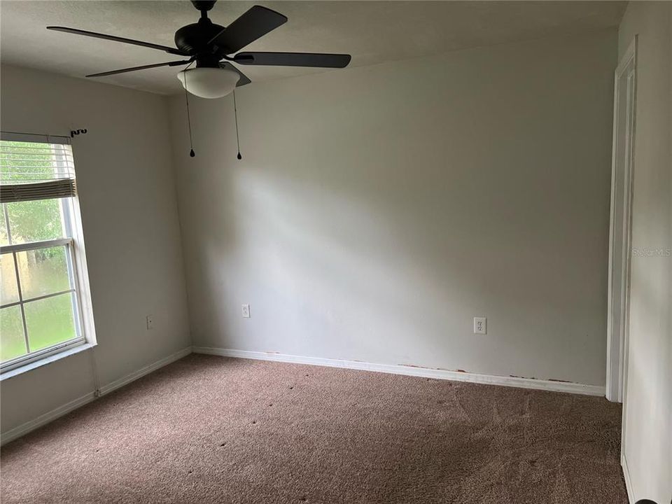 В аренду: $1,600 (3 спален, 2 ванн, 1363 Квадратных фут)