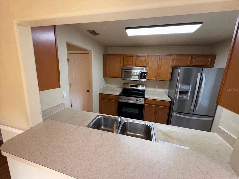 В аренду: $1,600 (3 спален, 2 ванн, 1363 Квадратных фут)