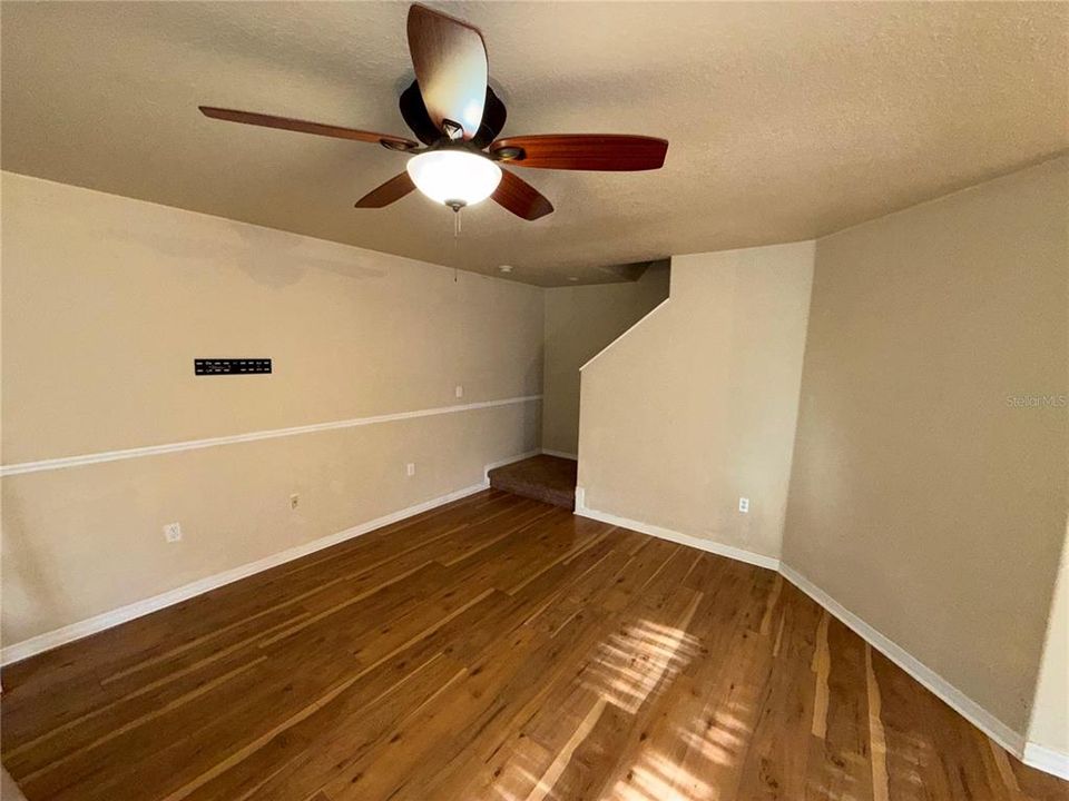 В аренду: $1,600 (3 спален, 2 ванн, 1363 Квадратных фут)