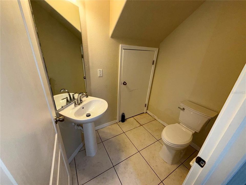 В аренду: $1,600 (3 спален, 2 ванн, 1363 Квадратных фут)