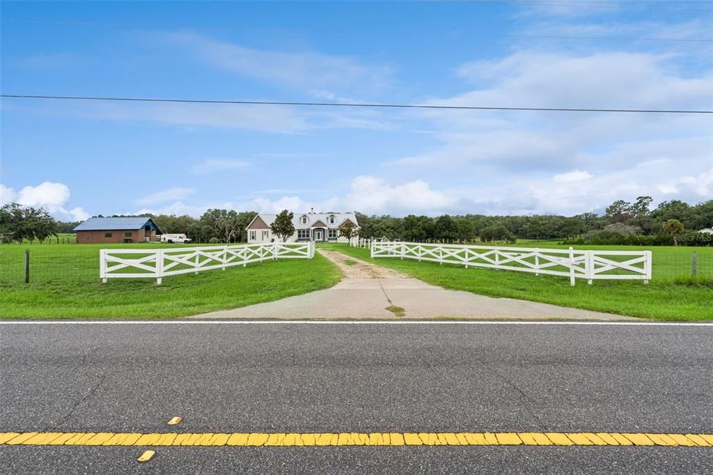 For Sale: $1,160,000 (3 beds, 2 baths, 3377 Square Feet)