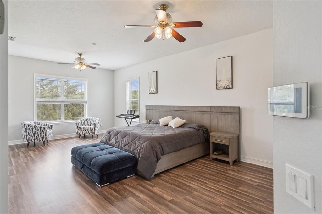 For Sale: $1,160,000 (3 beds, 2 baths, 3377 Square Feet)