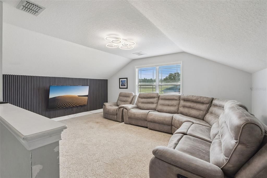For Sale: $1,160,000 (3 beds, 2 baths, 3377 Square Feet)